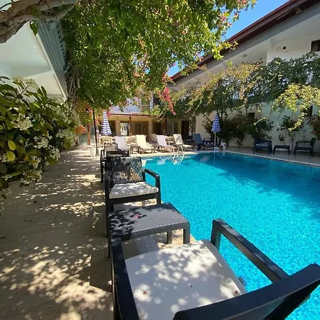 Eon Dalyan Boutiqie *