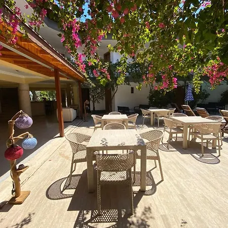 Eon Dalyan Boutiqie *