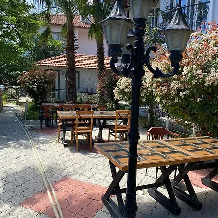 Eon Dalyan Boutiqie *